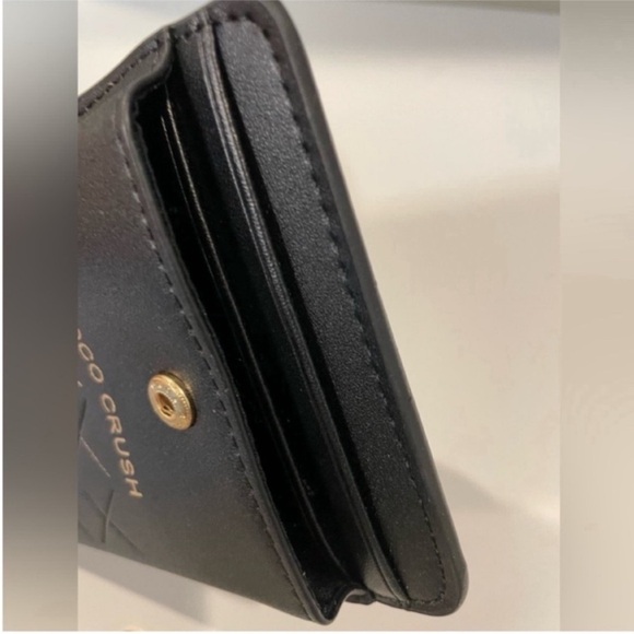 Chanel beauty gift Coco Crush Phone holder - Picture 7 of 13